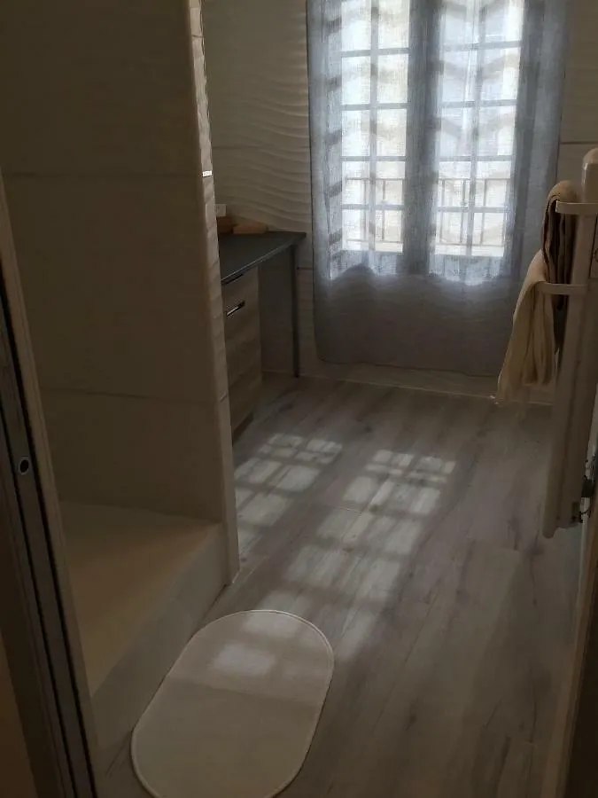 Appartement L'Islois LʼIsle-sur-la-Sorgue 0*,